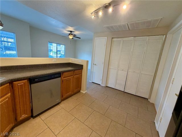 10245 South MARYLAND PW Parkway 136, Las Vegas, NV 89123