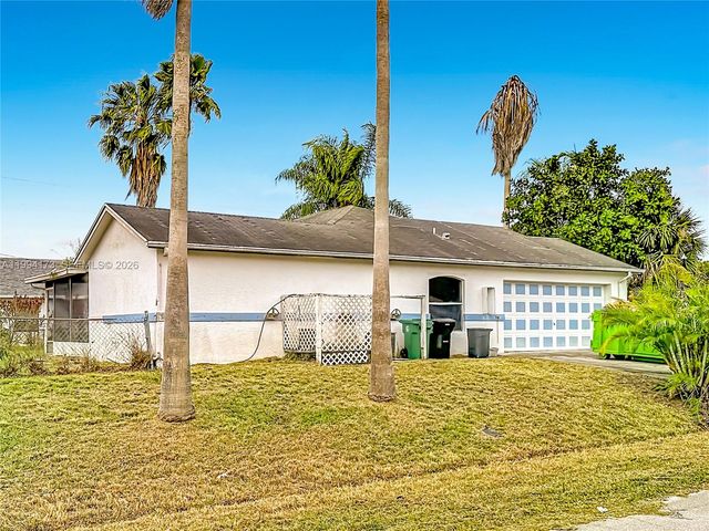 701 SW Amber Ter, Port St. Lucie, FL 34953