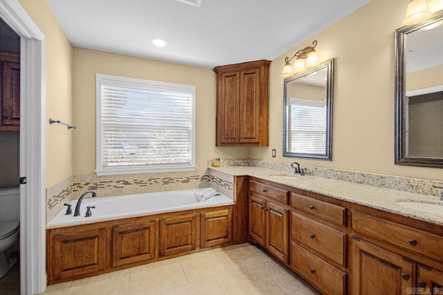 3018 DAPPLE GRAY, Benton, AR 72015