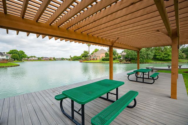 1030 Oyster Bay Drive, Sugar Land, TX 77478