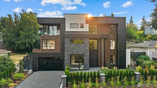 1331 102nd Avenue NE, Bellevue, WA 98004