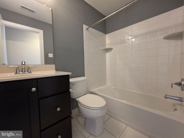 32 N CANNON AVE, Lansdale, PA 19446