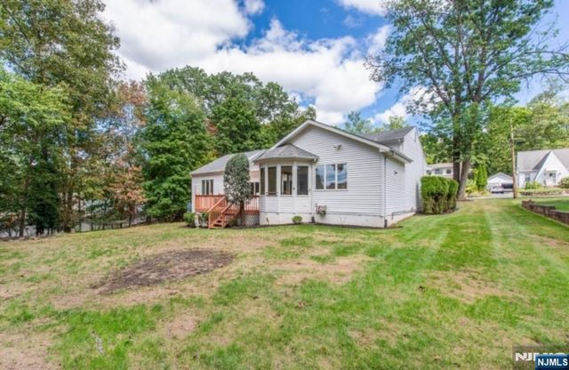 9 Forest Terrace, Wayne, NJ 07470