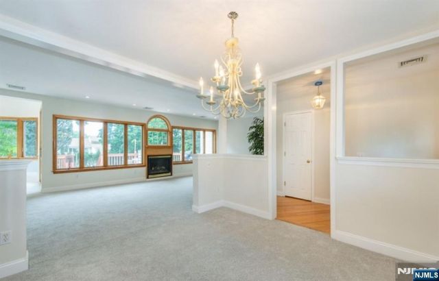 9 Forest Terrace, Wayne, NJ 07470