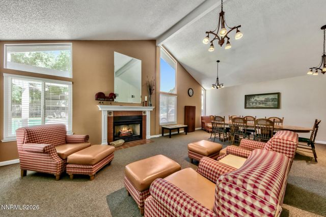 400 S Saliman Road APT 14, Carson City, NV 89701