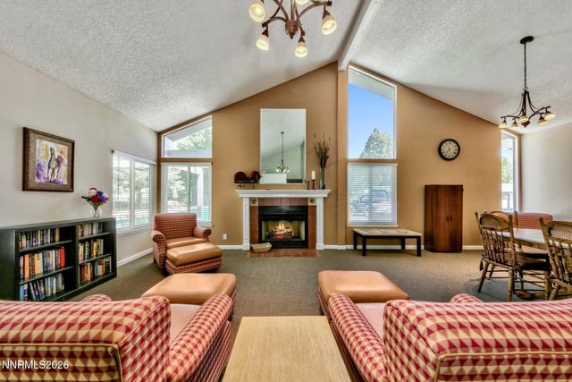 400 S Saliman Road APT 14, Carson City, NV 89701