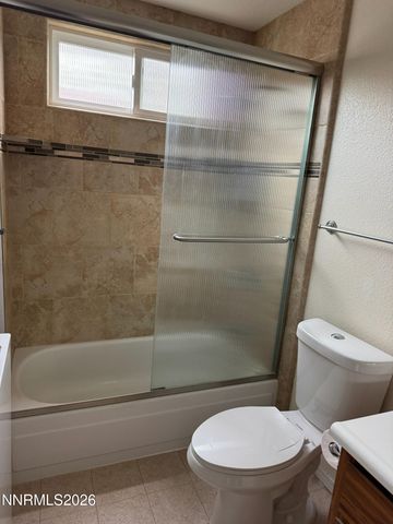 400 S Saliman Road APT 14, Carson City, NV 89701