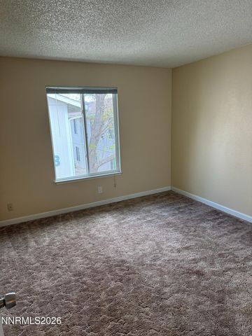 400 S Saliman Road APT 14, Carson City, NV 89701