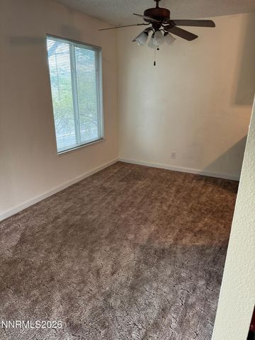 400 S Saliman Road APT 14, Carson City, NV 89701
