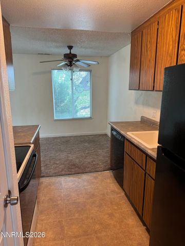 400 S Saliman Road APT 14, Carson City, NV 89701