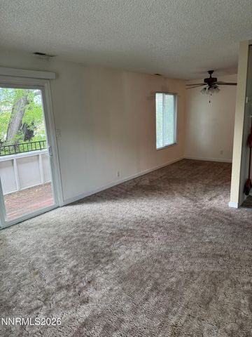 400 S Saliman Road APT 14, Carson City, NV 89701