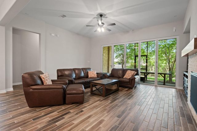 6018 Fairway Shores Lane, Porter, TX 77365