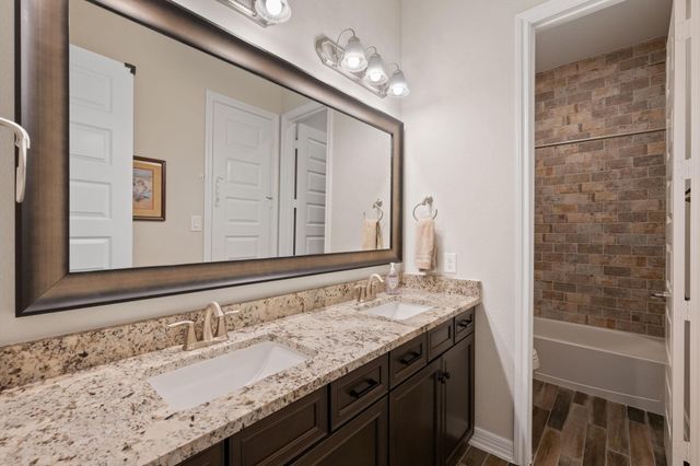 6018 Fairway Shores Lane, Porter, TX 77365