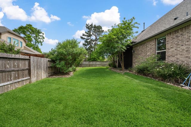 6018 Fairway Shores Lane, Porter, TX 77365