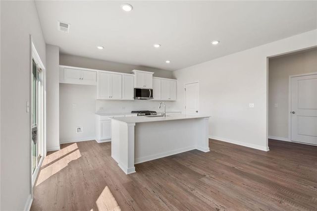 300 Earnshaw Avenue, Mcdonough, GA 30253