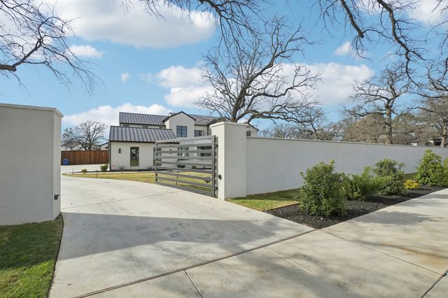 310 Shady Oaks Drive, Southlake, TX 76092