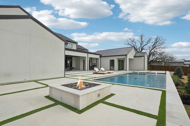 310 Shady Oaks Drive, Southlake, TX 76092