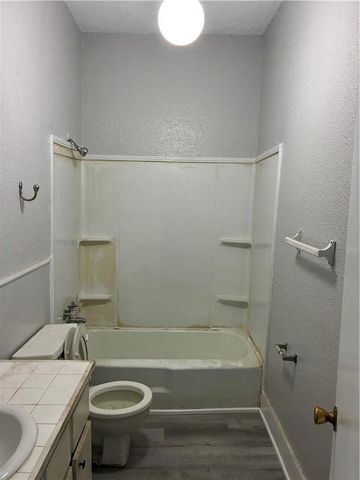 1324 Chamberlain Avenue, Mobile, AL 36604