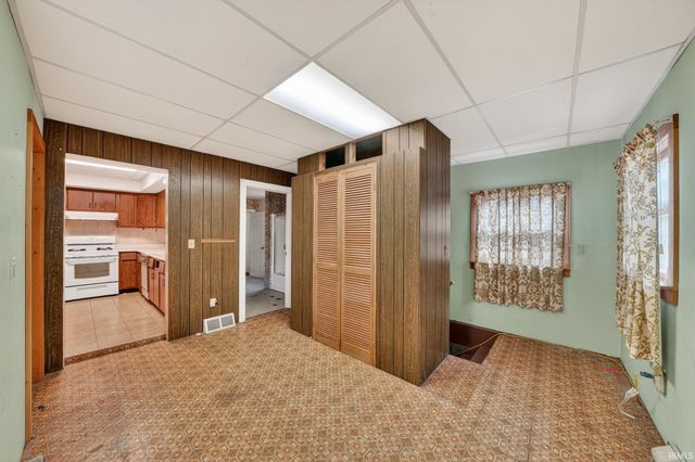 717 E 7th Street, Mishawaka, IN 46544