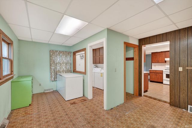 717 E 7th Street, Mishawaka, IN 46544