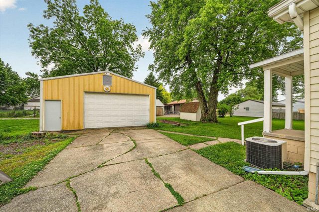 717 E 7th Street, Mishawaka, IN 46544