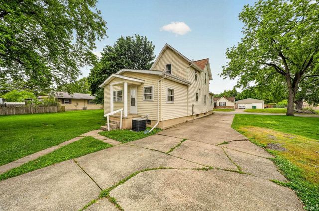 717 E 7th Street, Mishawaka, IN 46544