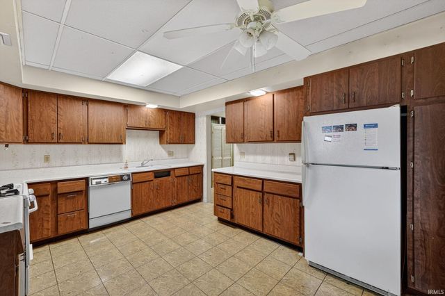 717 E 7th Street, Mishawaka, IN 46544