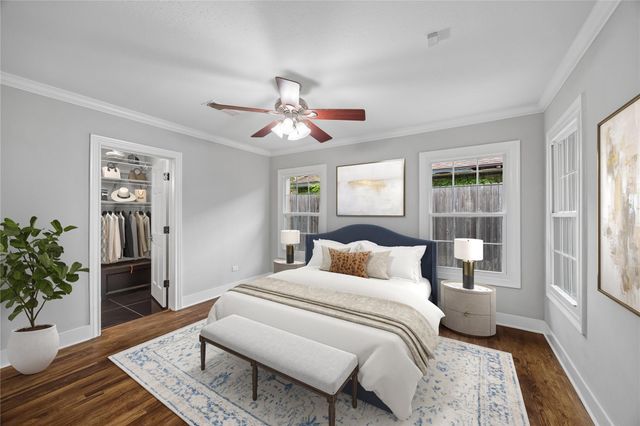 2108 White Oak Drive, Houston, TX 77009