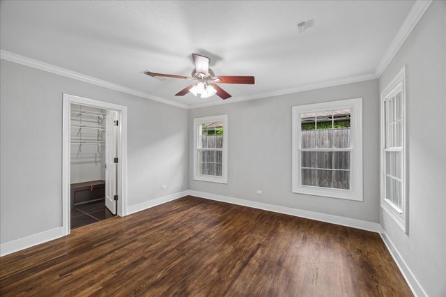 2108 White Oak Drive, Houston, TX 77009