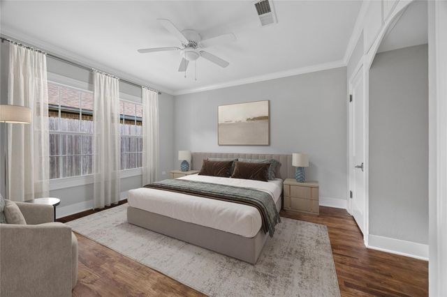 2108 White Oak Drive, Houston, TX 77009