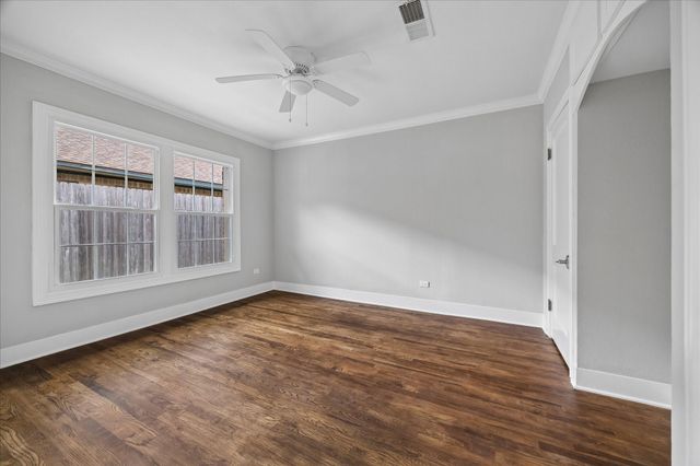 2108 White Oak Drive, Houston, TX 77009