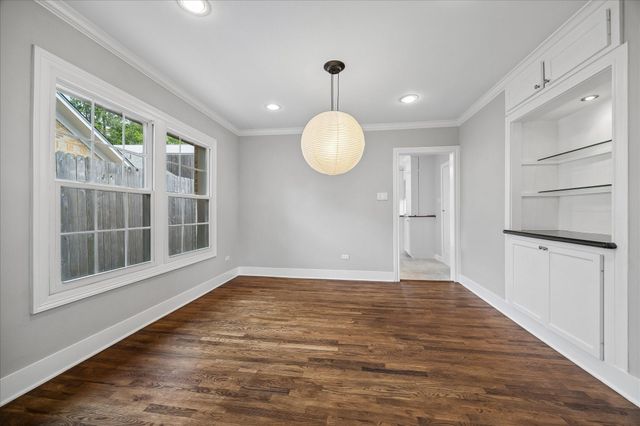 2108 White Oak Drive, Houston, TX 77009