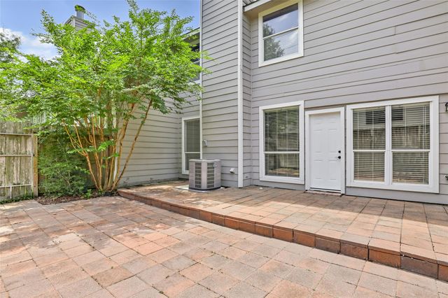 2346 Summit Way Court, Houston, TX 77339