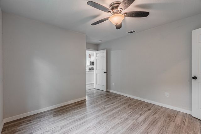 704 N Ray Street, Alvarado, TX 76009