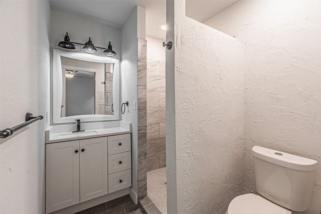 704 N Ray Street, Alvarado, TX 76009