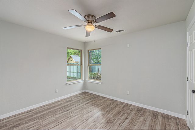 704 N Ray Street, Alvarado, TX 76009