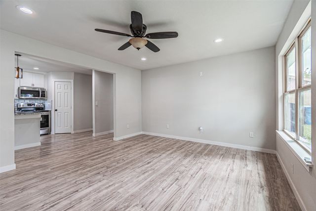 704 N Ray Street, Alvarado, TX 76009