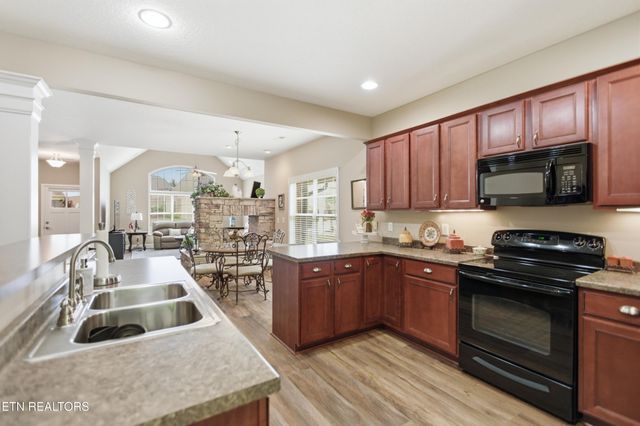 2222 McCampbell Wells Way, Knoxville, TN 37924