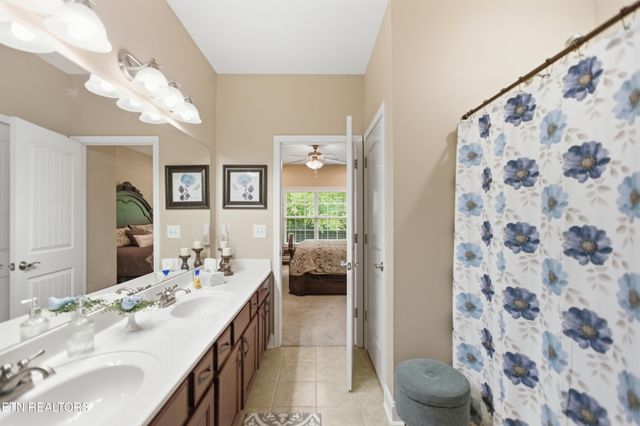 2222 McCampbell Wells Way, Knoxville, TN 37924