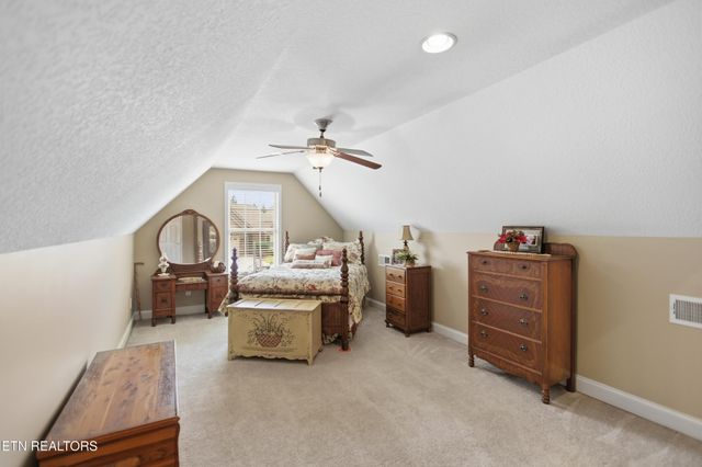 2222 McCampbell Wells Way, Knoxville, TN 37924
