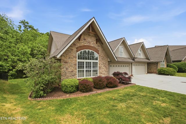 2222 McCampbell Wells Way, Knoxville, TN 37924