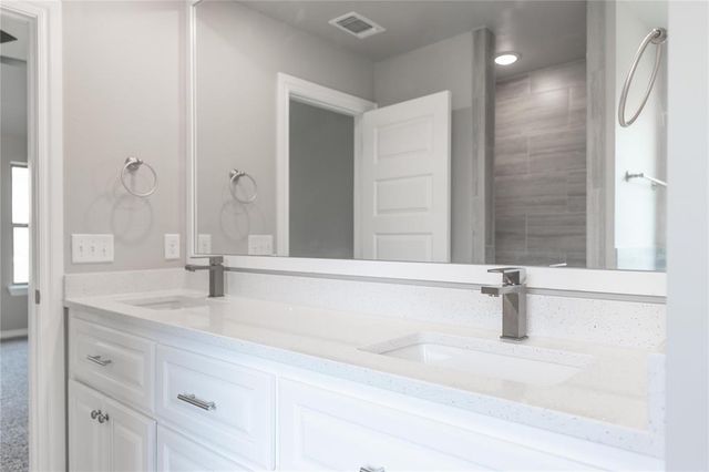 8301 Hazelwood Way, Edmond, OK 73034