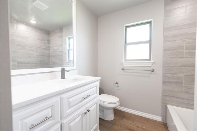 8301 Hazelwood Way, Edmond, OK 73034