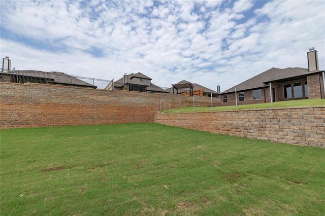 8301 Hazelwood Way, Edmond, OK 73034