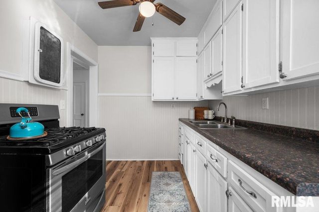 504 19TH Avenue, Rock Island, IL 61201