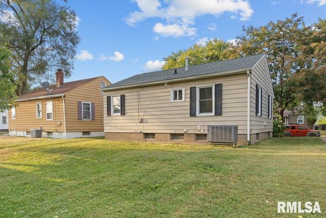 504 19TH Avenue, Rock Island, IL 61201