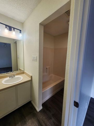 2908 Jadewood CT A, Austin, TX 78748