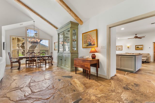 122 WOODLAND RANCH RD, Boerne, TX 78015