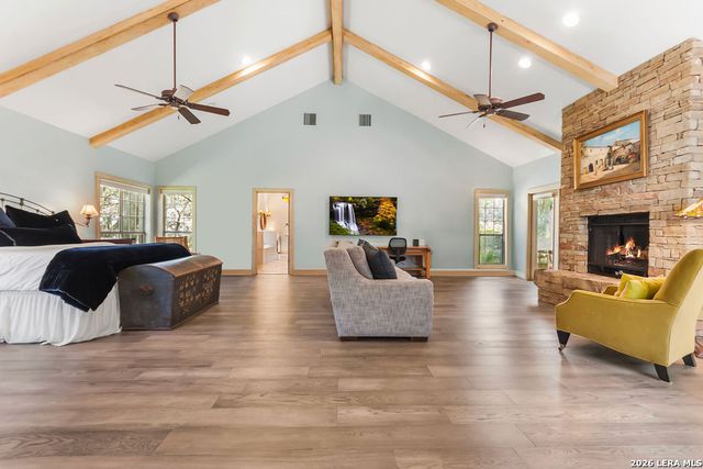 122 WOODLAND RANCH RD, Boerne, TX 78015