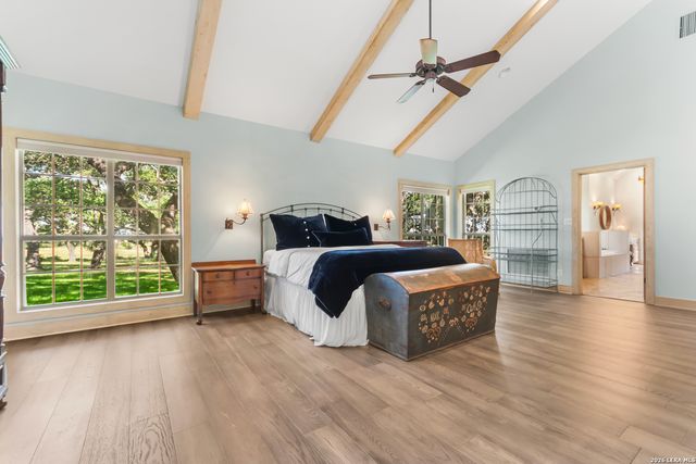 122 WOODLAND RANCH RD, Boerne, TX 78015